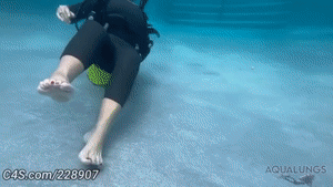 www.aqualungs50.com - Foot Fetish SCUBA Blaize Matrix thumbnail